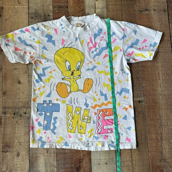 Vintage 1994 Looney Tunes Tweety Graphic T-Shirt All-Over Print Short Sleeve - Picture 9 of 12